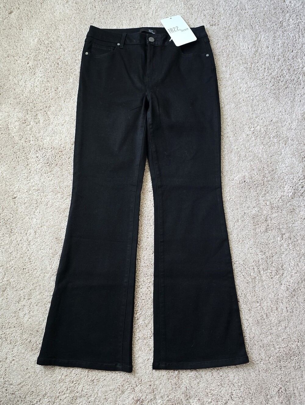 1822 Women's Black Bootcut Jeans